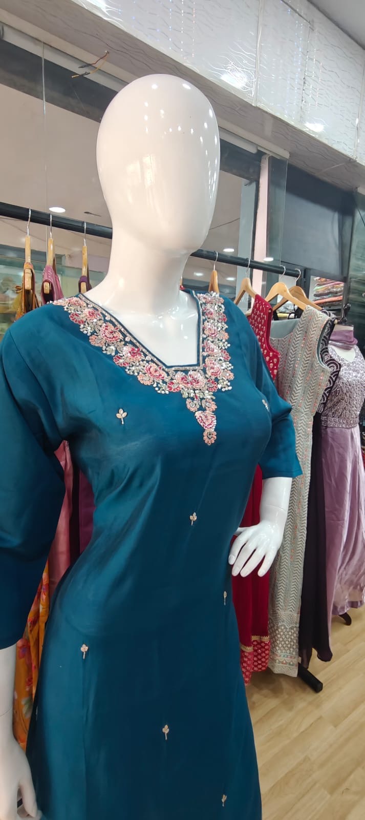 Tissue silk Blue suit