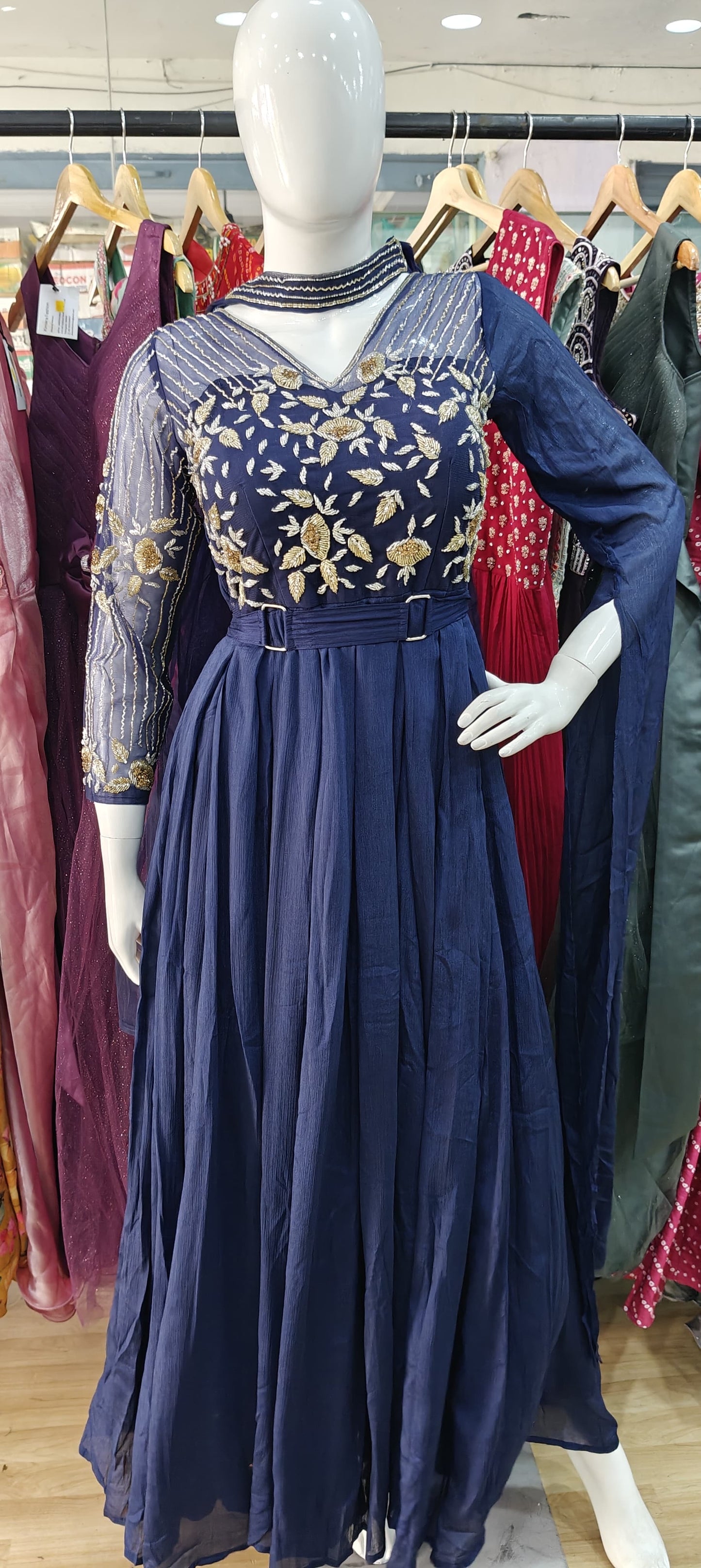 Blue zari embroidered bodice with choker dupatta