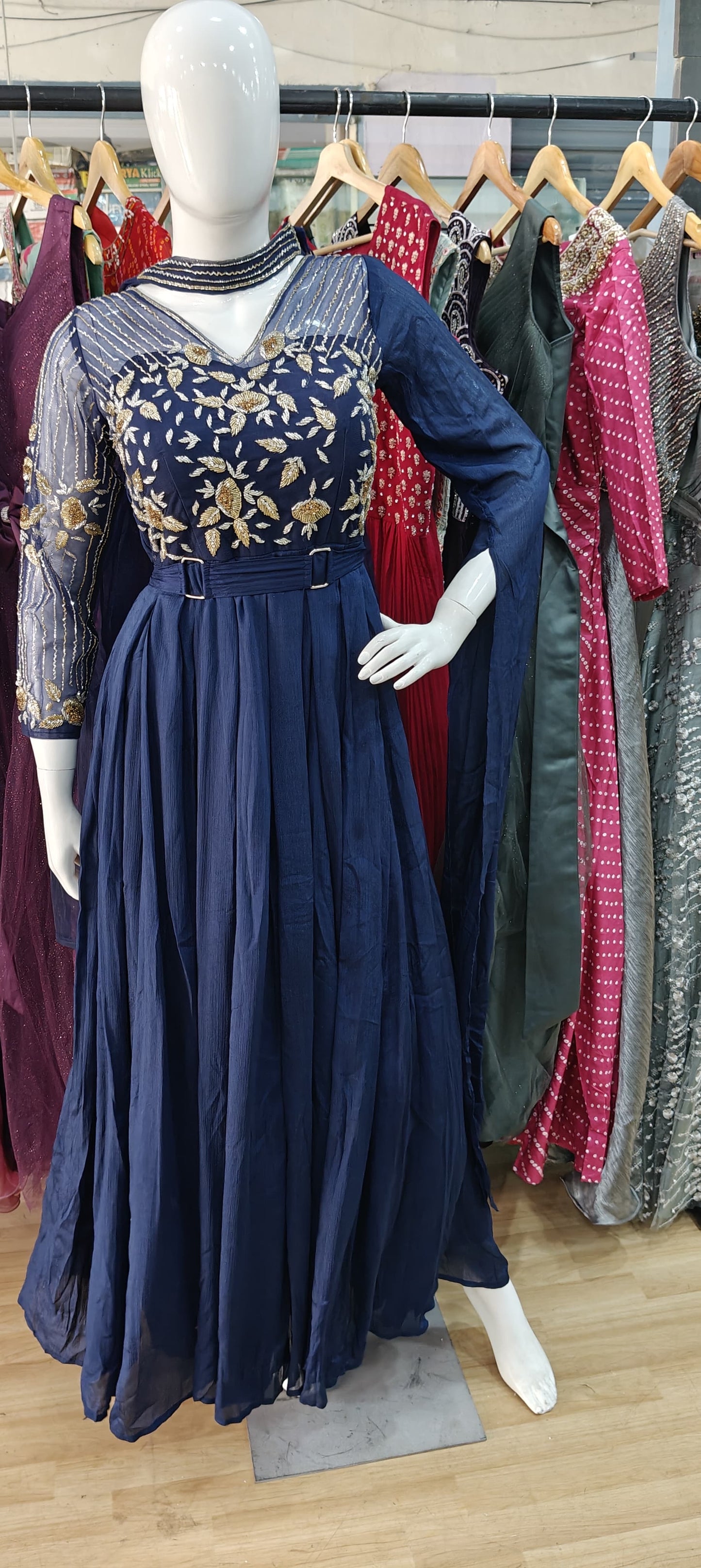 Blue zari embroidered bodice with choker dupatta