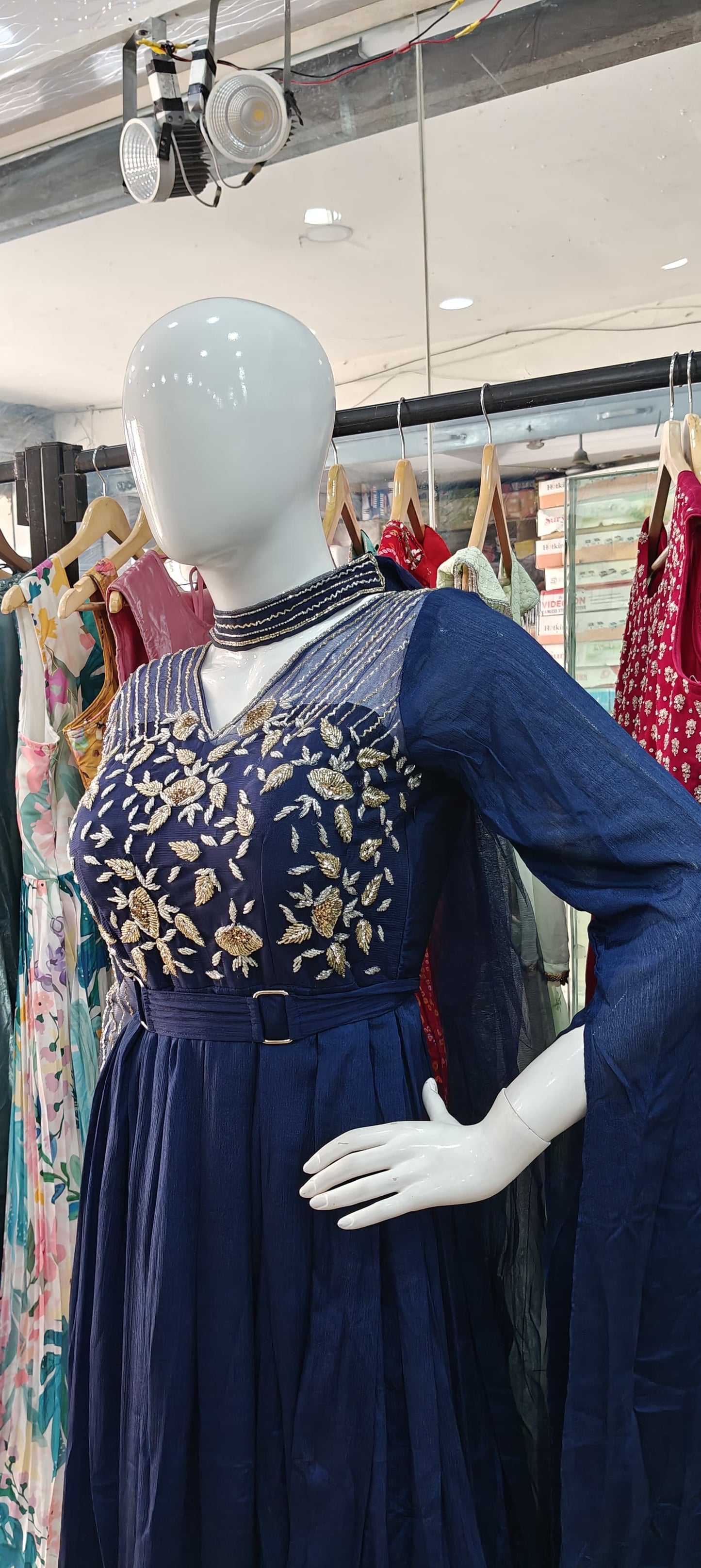 Blue zari embroidered bodice with choker dupatta