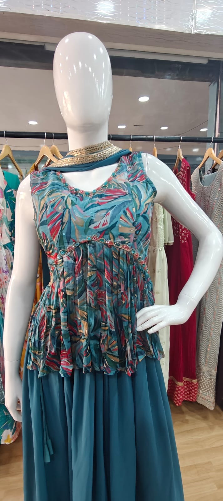 Abstract peplum set