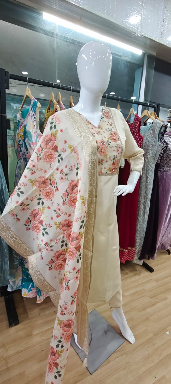 Cream floral print suit